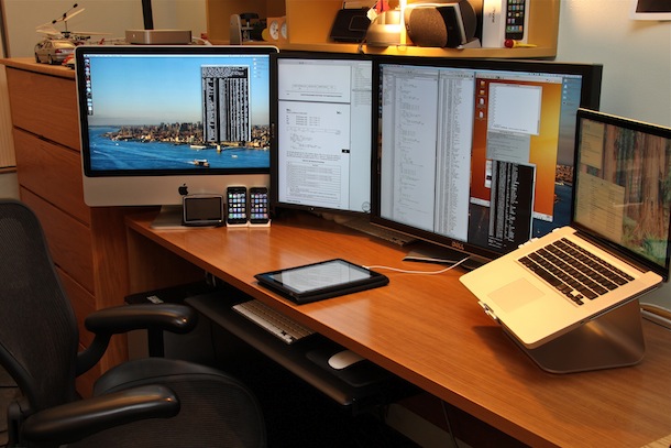 iMac + MacBook Pro + внешние мониторы + iPad + iPhone