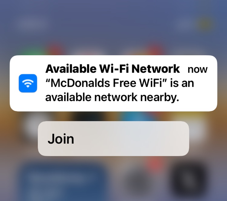 Ваш iPhone уведомит вас, когда поблизости появится Wi-Fi, чтобы вы могли присоединиться